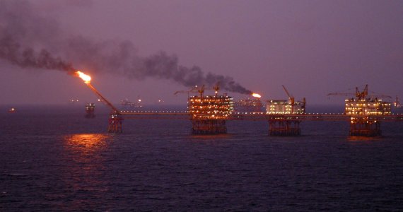 Méthane brulé lors de l'extraction de pétrole en mer de Chine