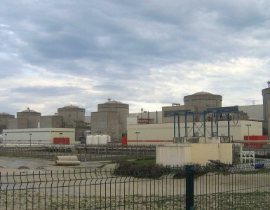 Centrale nucléaire Gravelines wikimedia commons