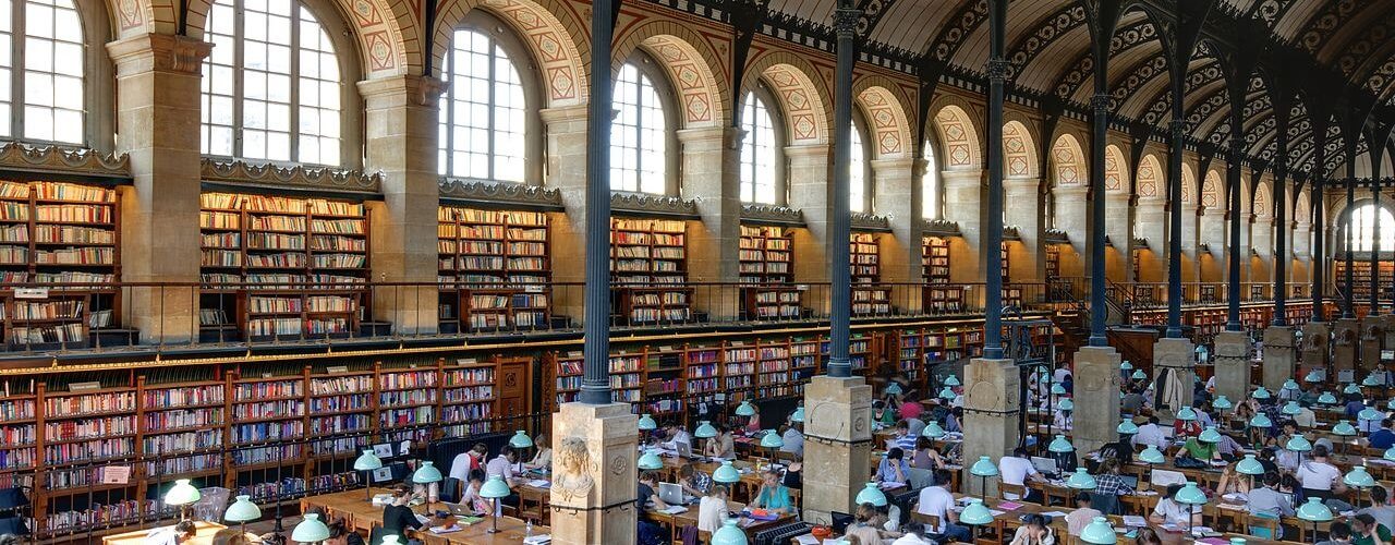 Salle_de_lecture_Bibliotheque_Sainte-Genevieve