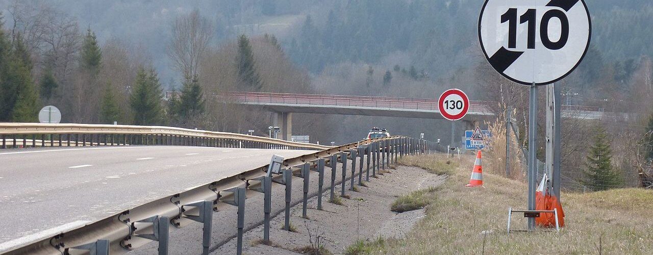 Les 110 km/h sur autoroute, une question politique pas technique