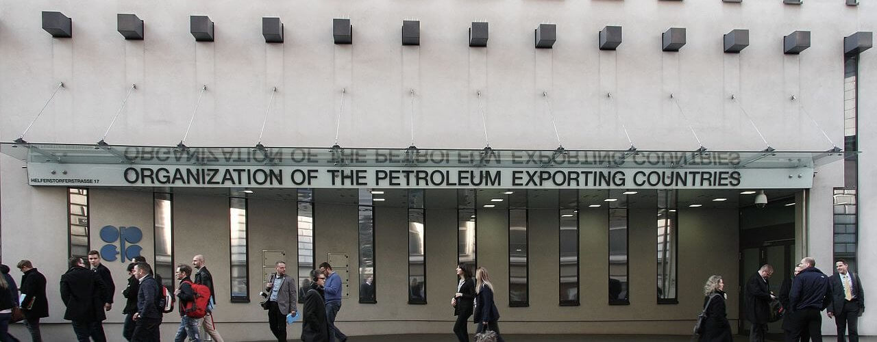 Le cartel élargi des pays producteurs de pétrole, l’Opep+, tente de reprendre le contrôle du marché