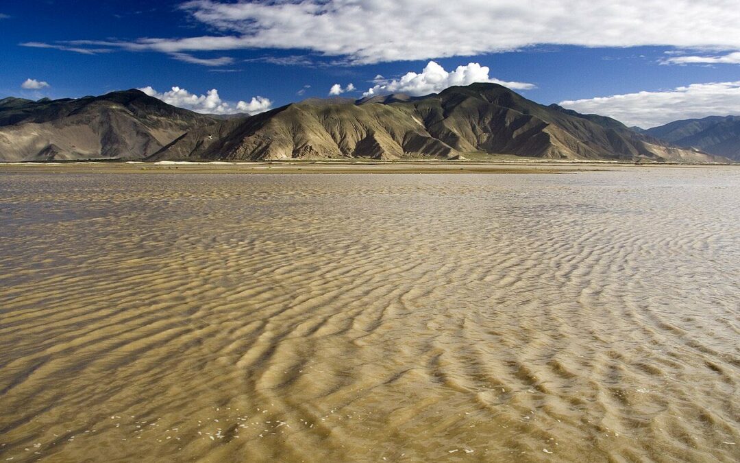 Plus grand barrage du monde au Tibet, la Chine ne recule pas