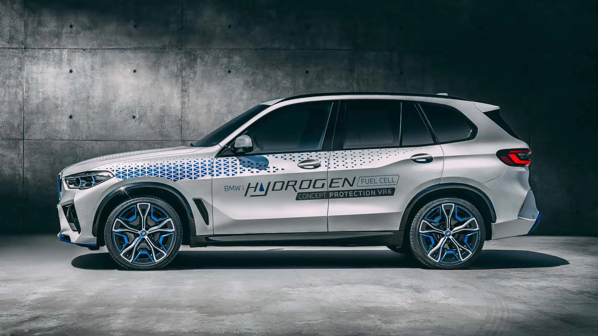 <i class='fa fa-lock' aria-hidden='true'></i> A contre-courant, BMW continue à miser sur la voiture à hydrogène
